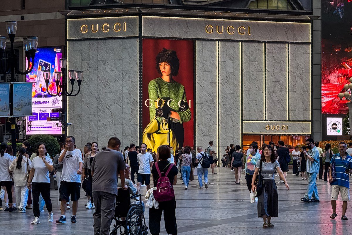 gucci store