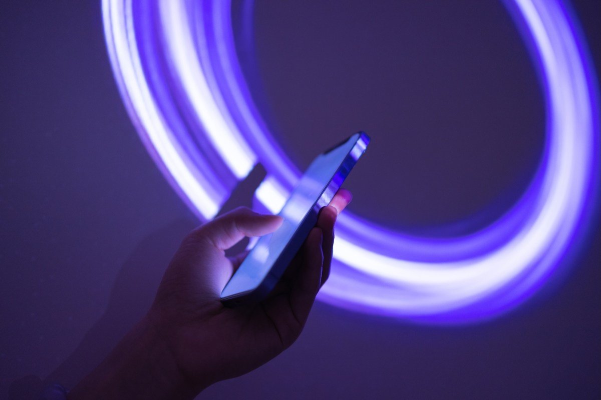 neon phone app smaller