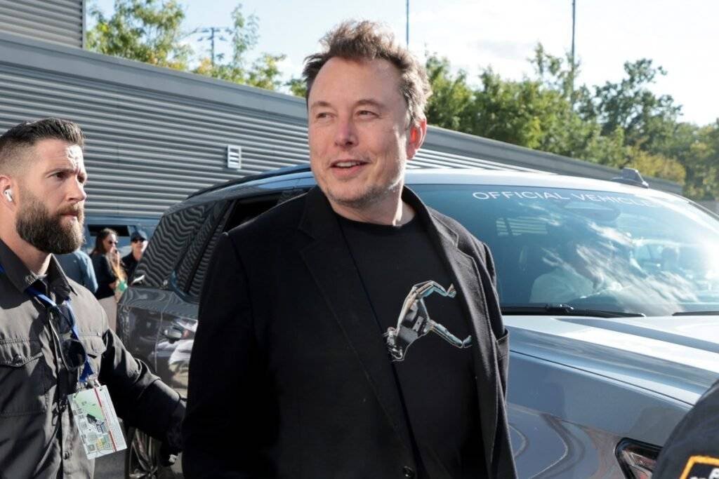 Elon Musk frets over controlling Tesla’s ‘robotic military’ as automotive biz rebounds barely GettyImages 2171035708
