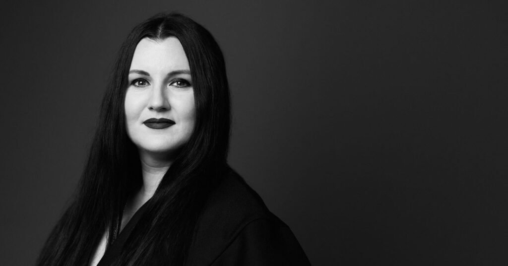 Fidji Leave of Absence Business 2198337396